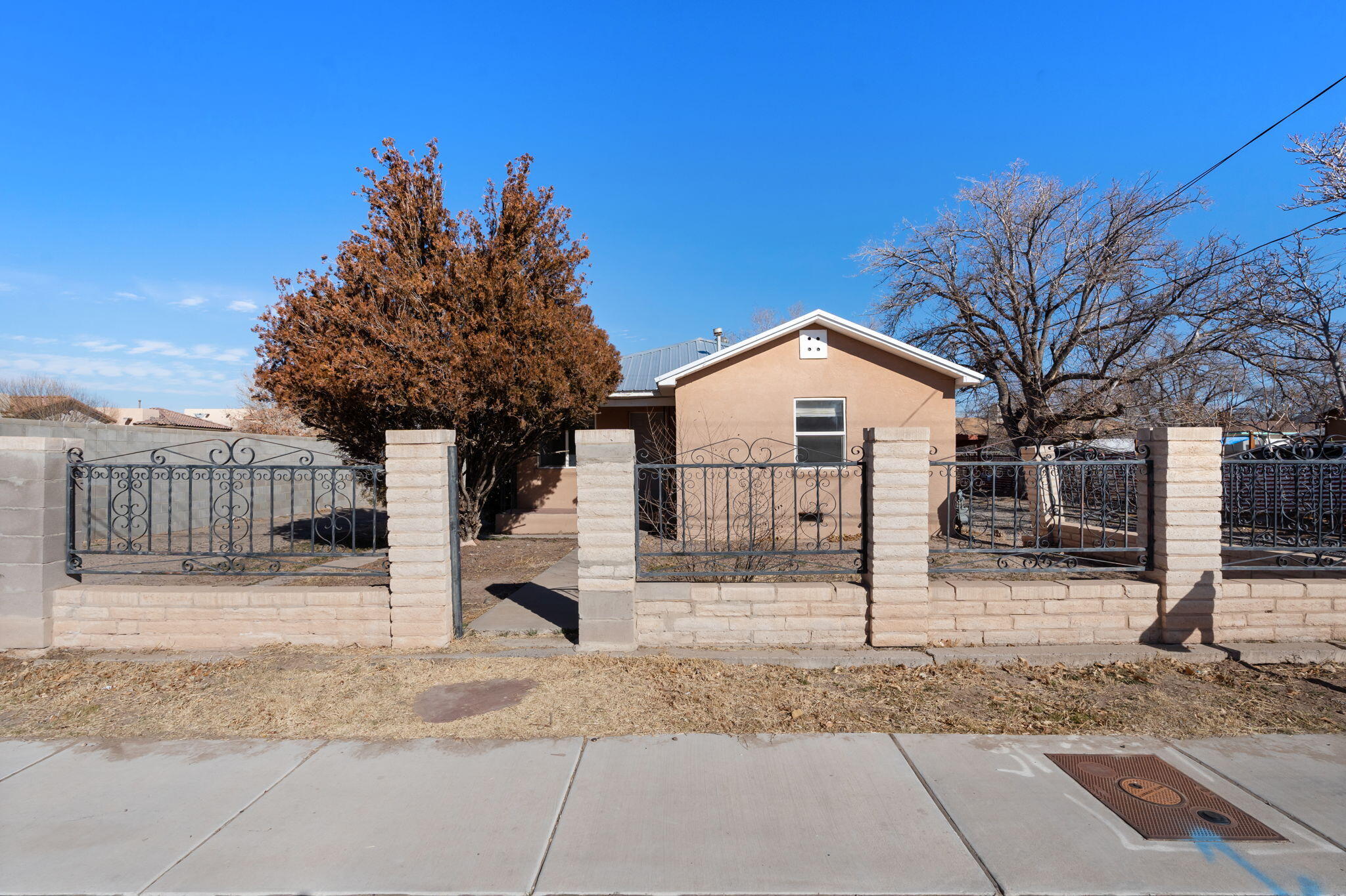 636 Coronado Street 634