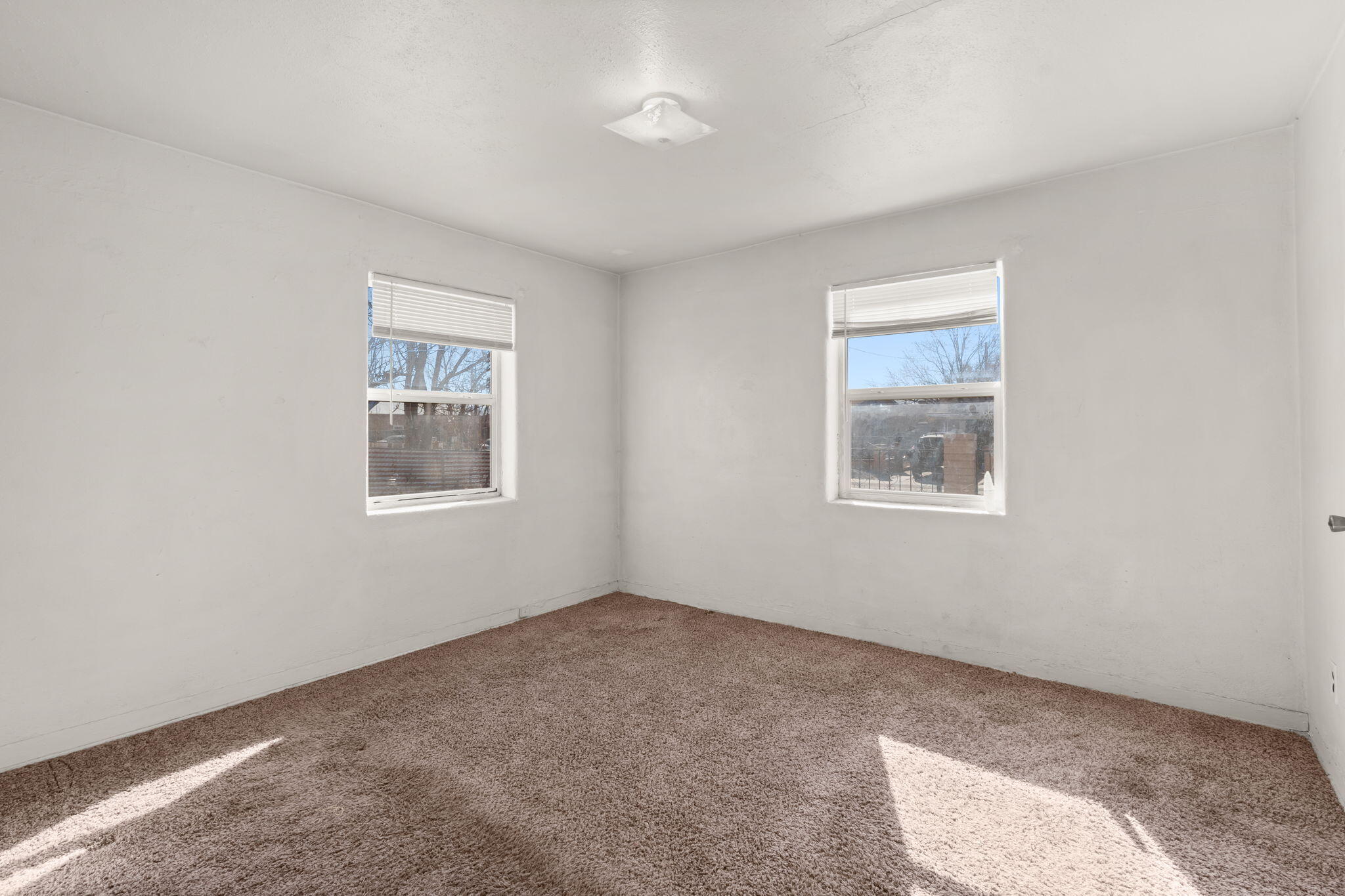 636 Coronado Street 634