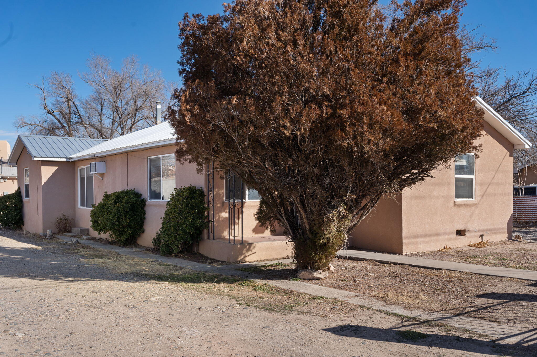 636 Coronado Street 634