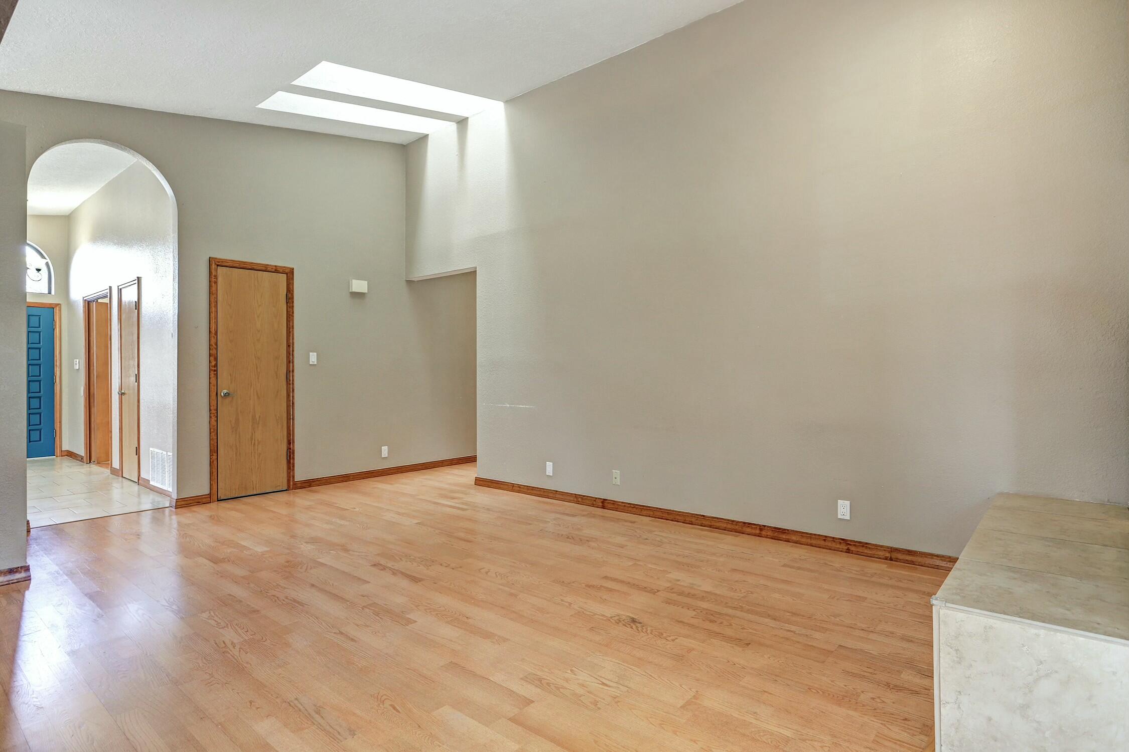 9608 SAN RAFAEL Avenue NE