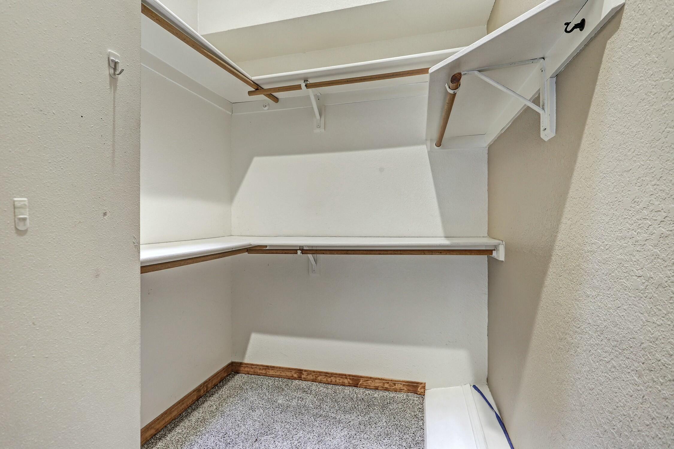 9608 SAN RAFAEL Avenue NE