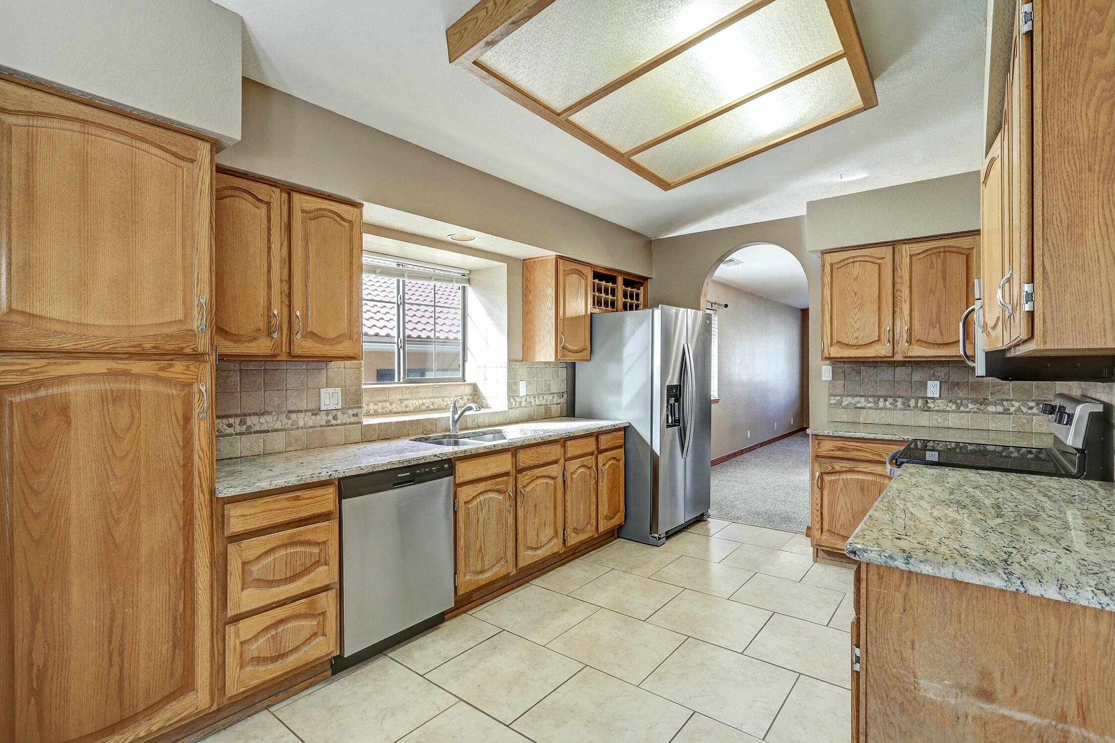 9608 SAN RAFAEL Avenue NE