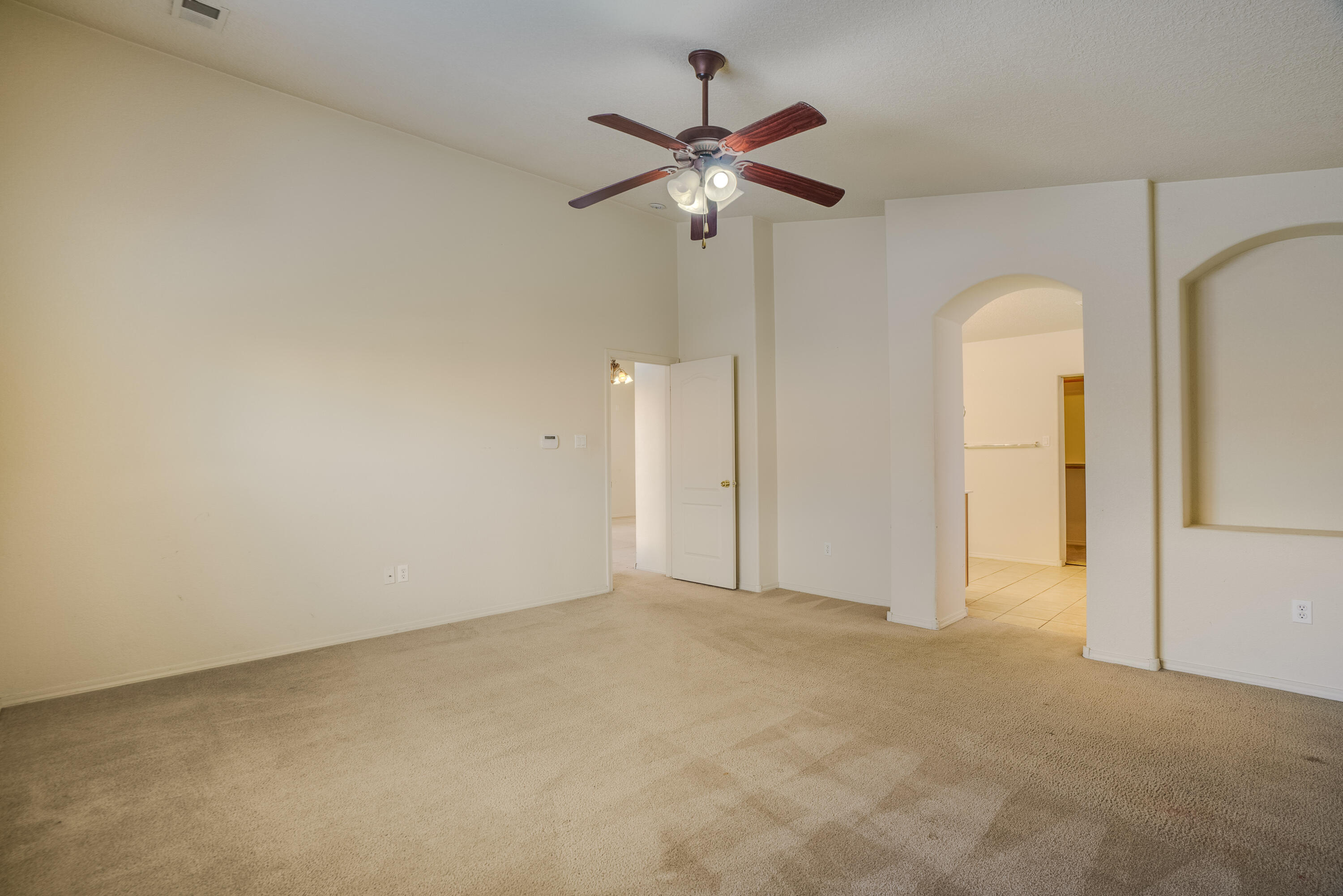 1319 SIDEWINDER Road NE