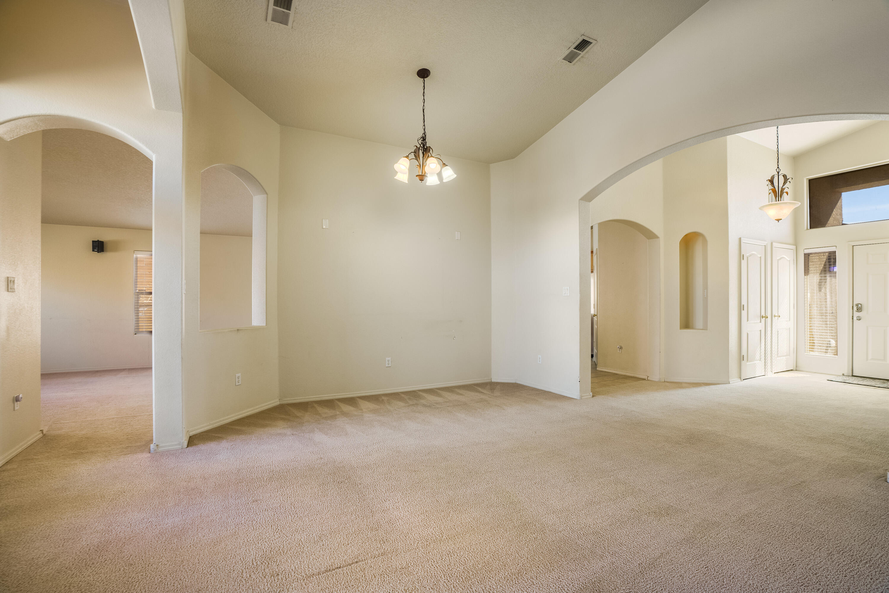 1319 SIDEWINDER Road NE