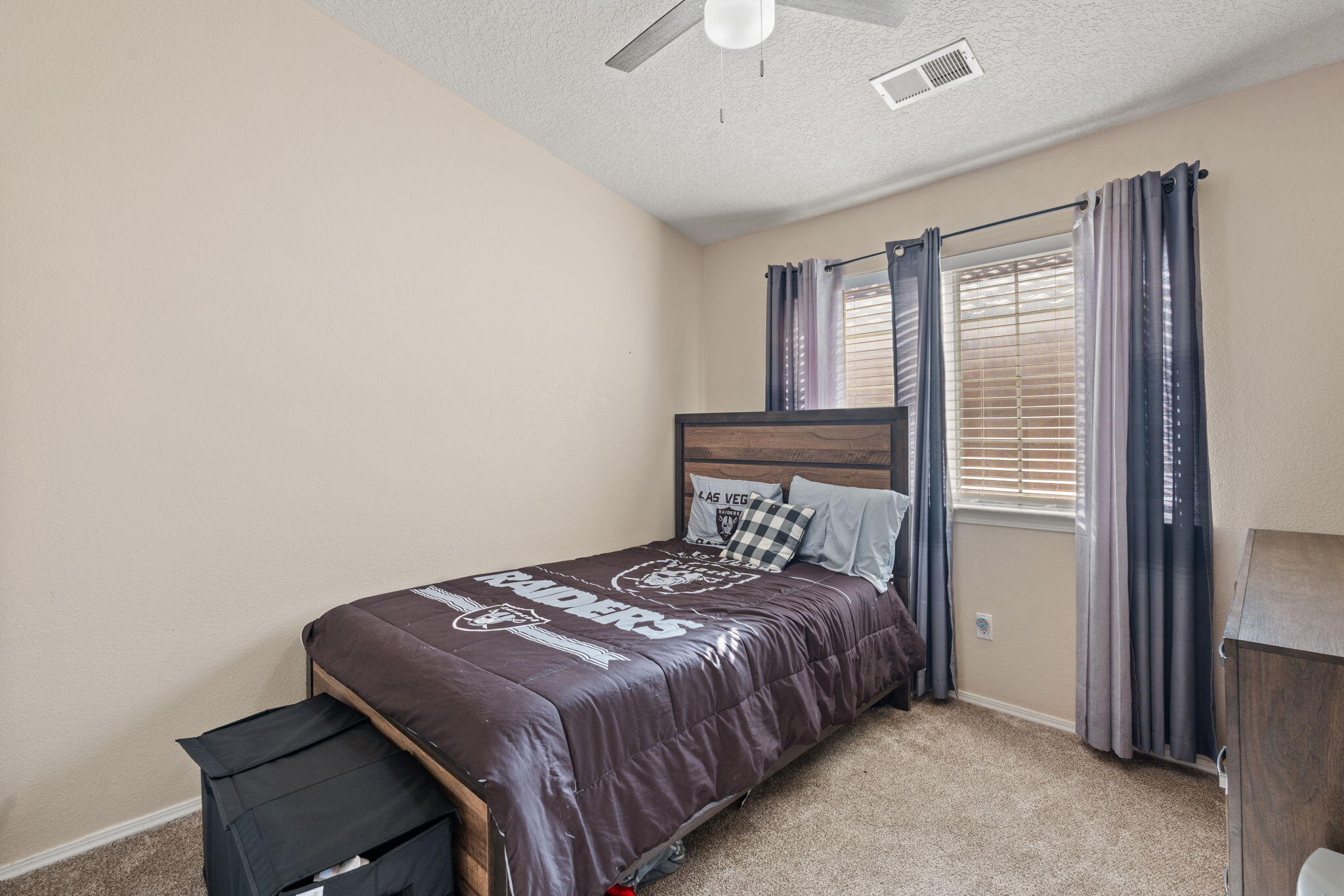 909 TAMBORA Street NW