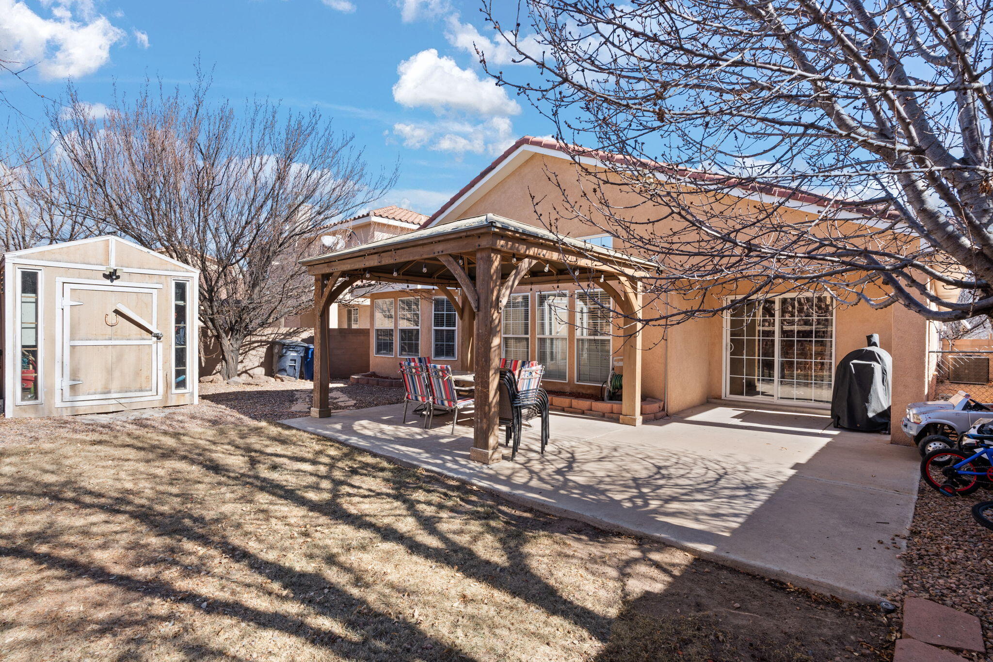 909 TAMBORA Street NW