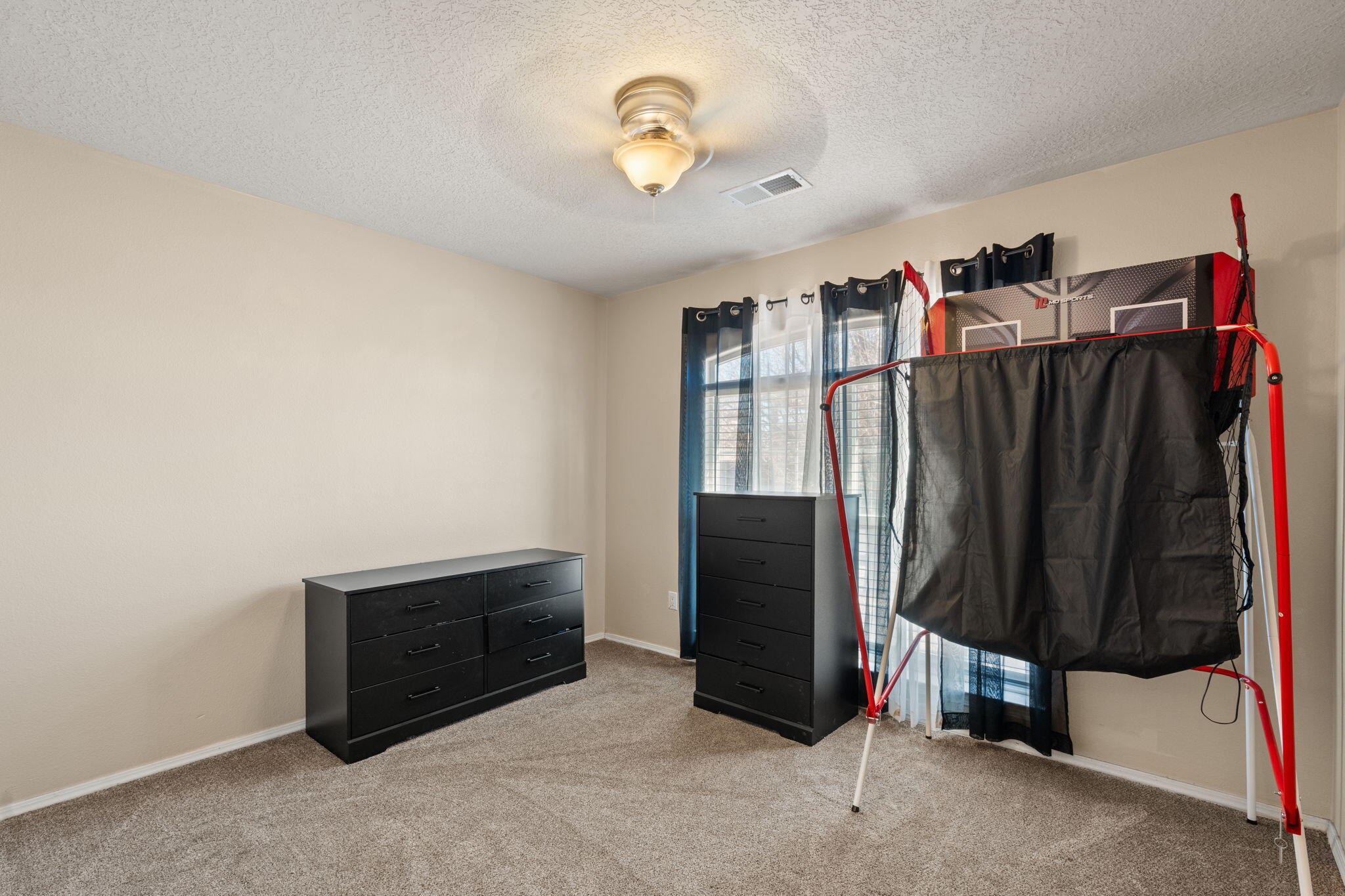 909 TAMBORA Street NW