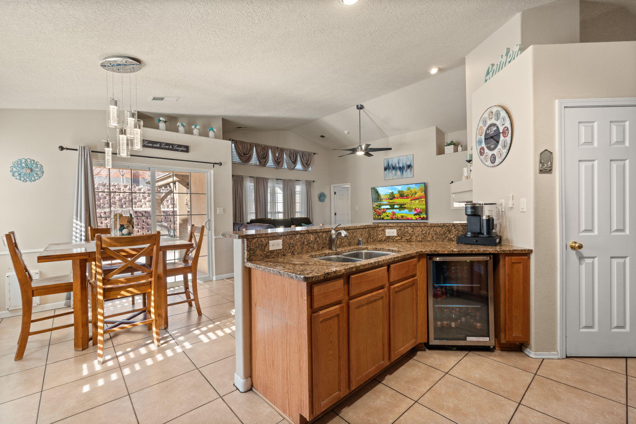 909 TAMBORA Street NW