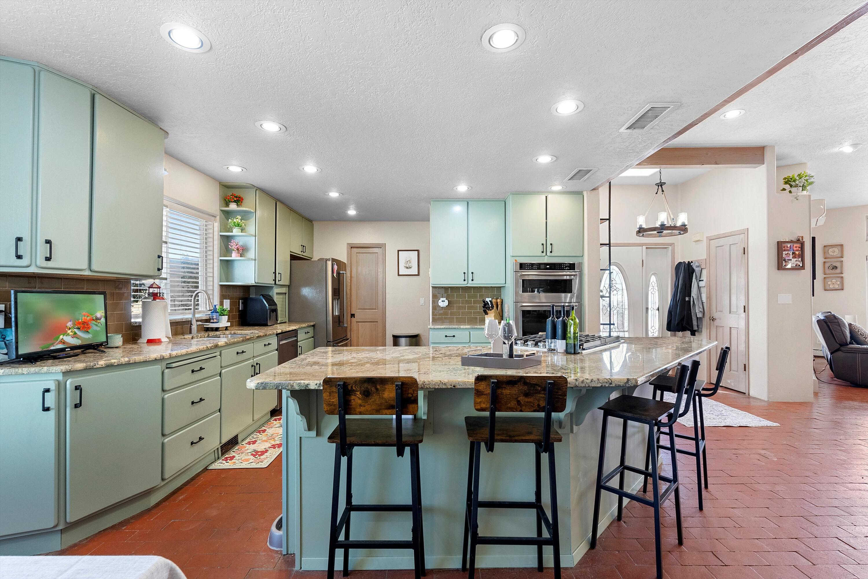 11211 OAKLAND Avenue NE