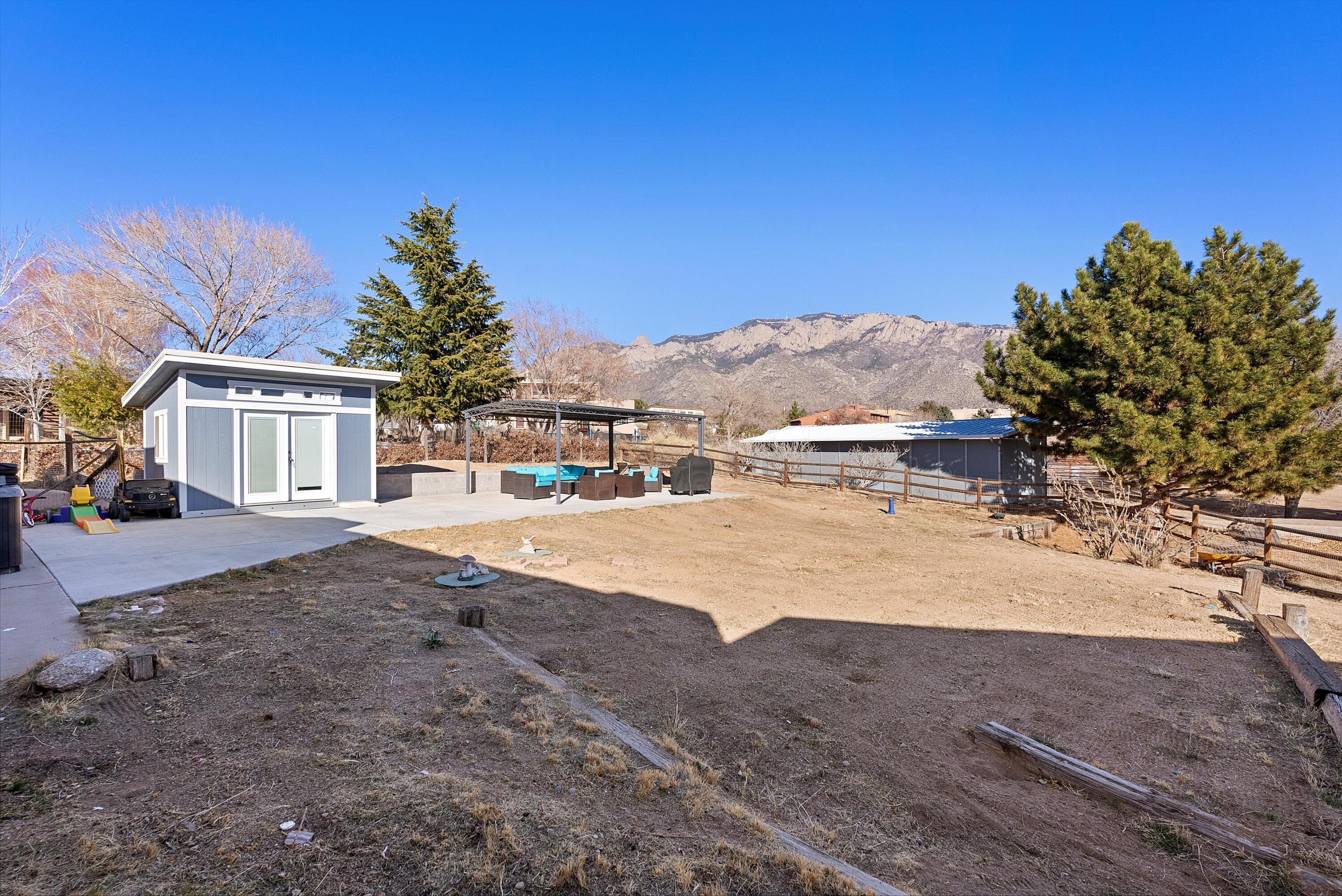 11211 OAKLAND Avenue NE