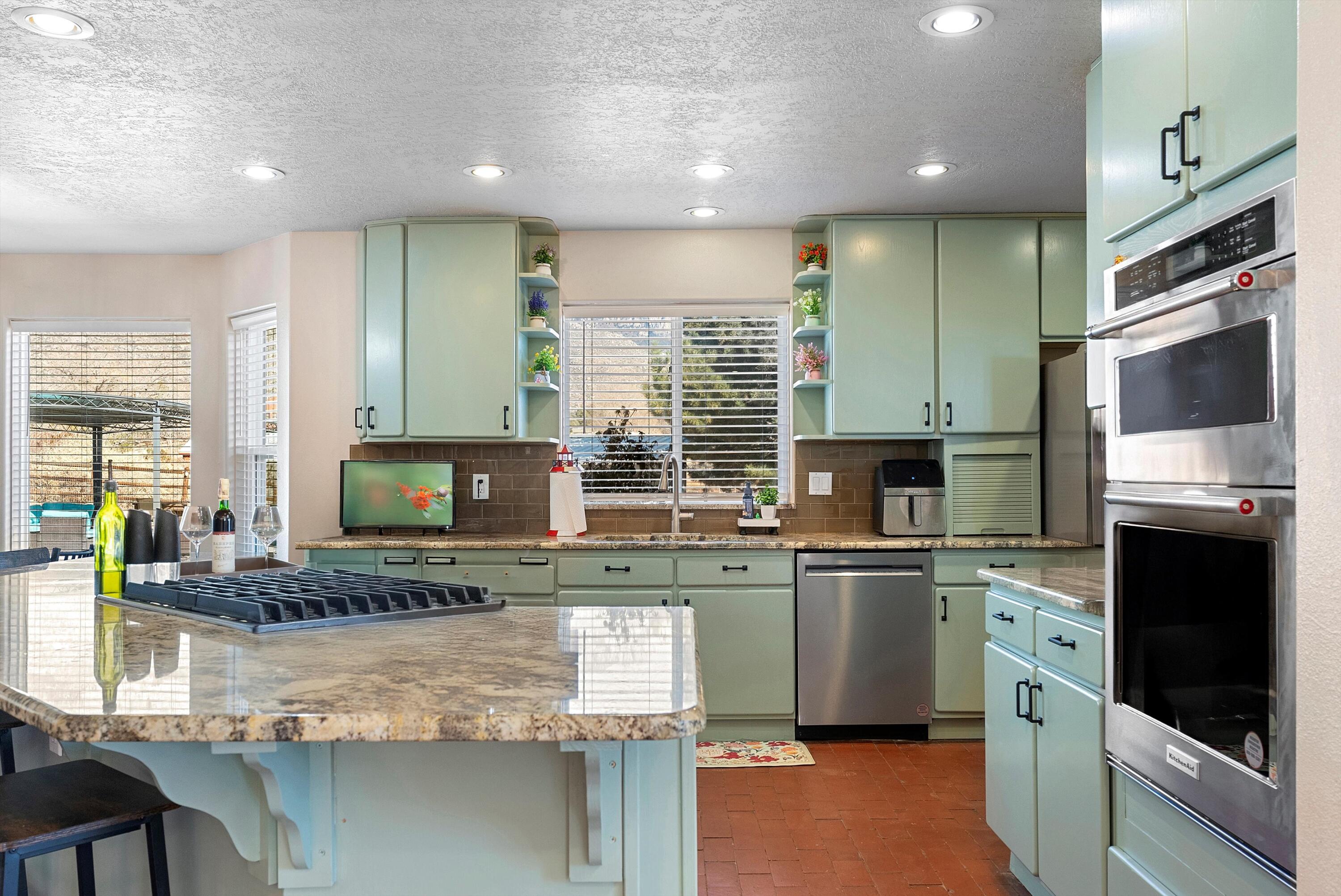 11211 OAKLAND Avenue NE