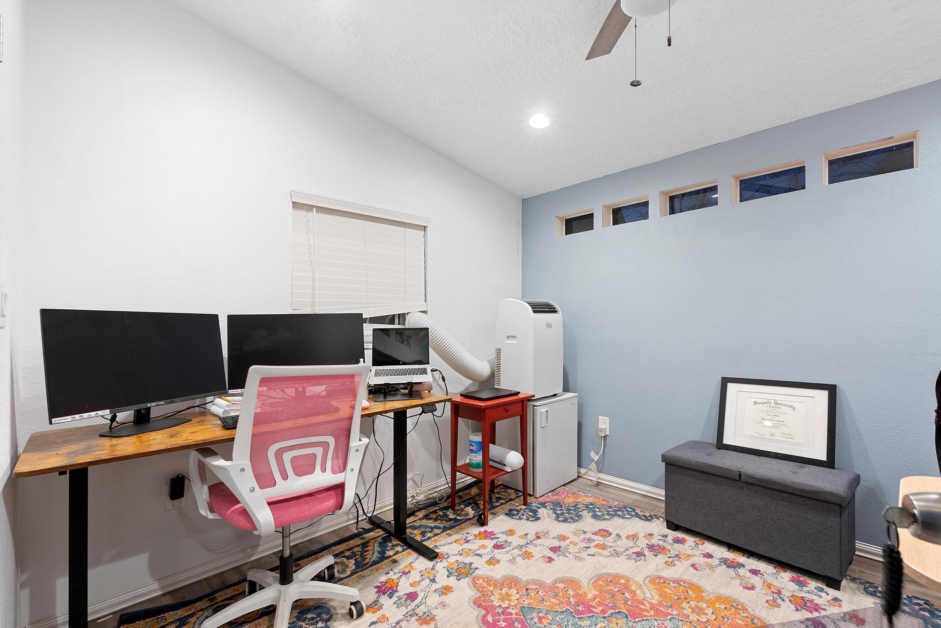 11211 OAKLAND Avenue NE