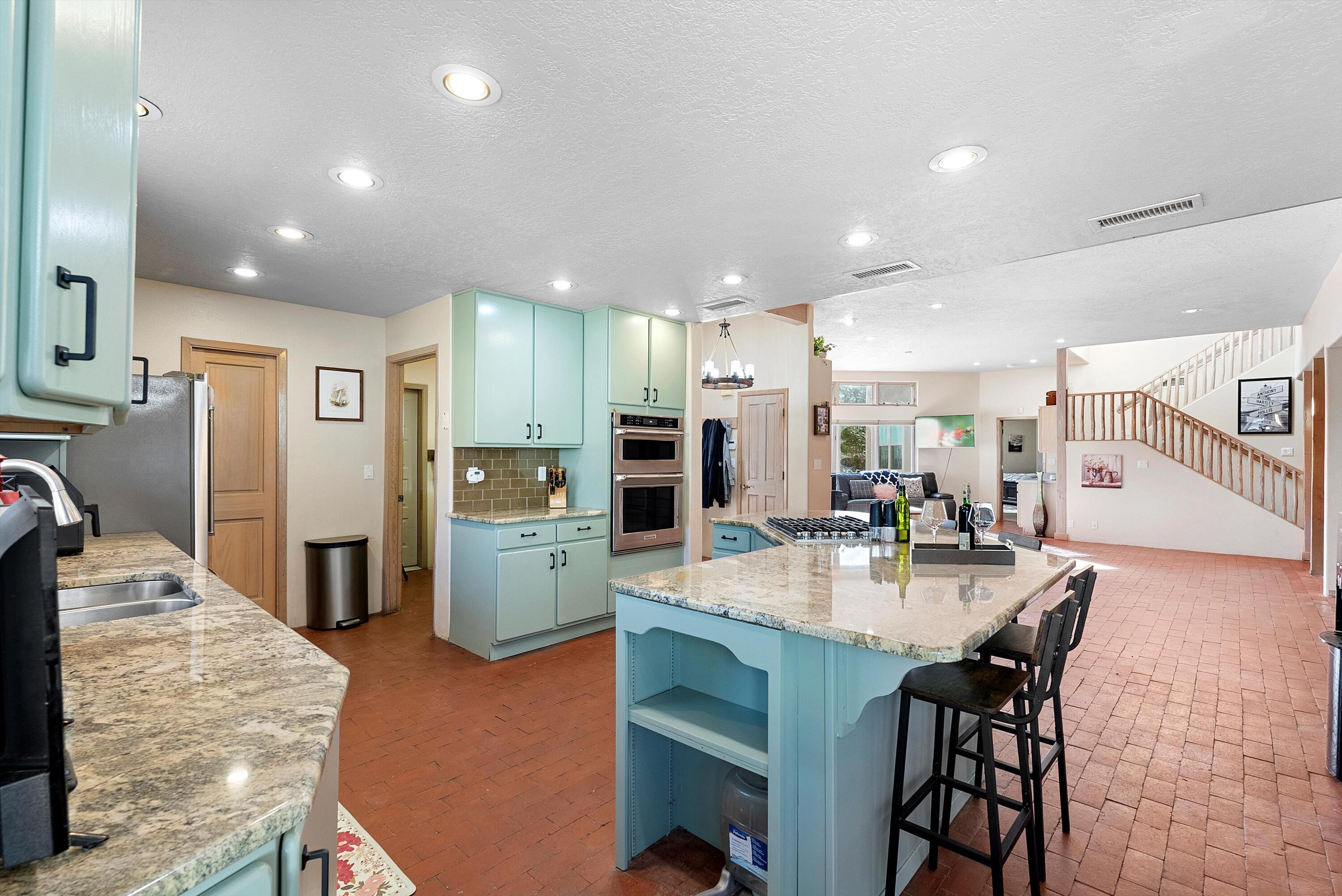 11211 OAKLAND Avenue NE