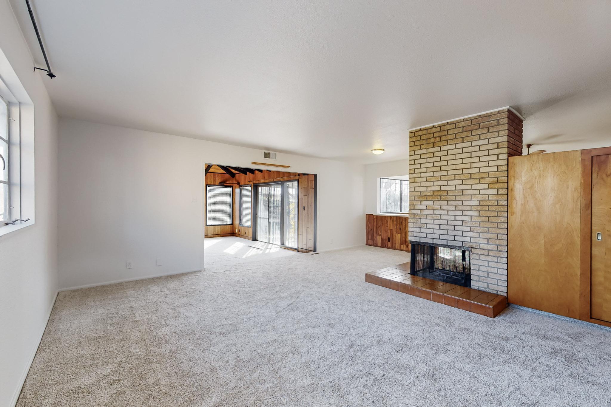 4500 DOUGLAS MACARTHUR Road NE
