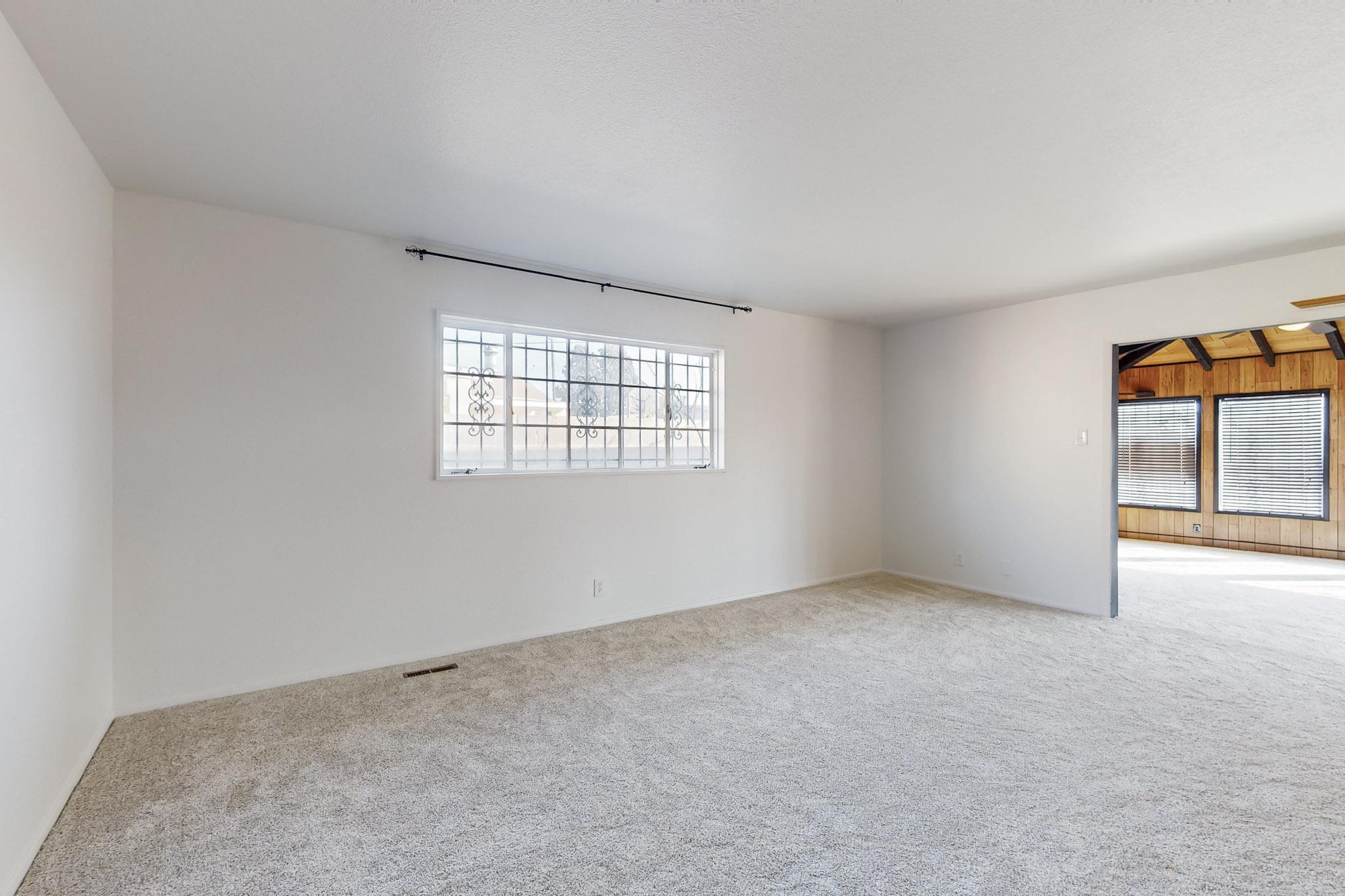4500 DOUGLAS MACARTHUR Road NE
