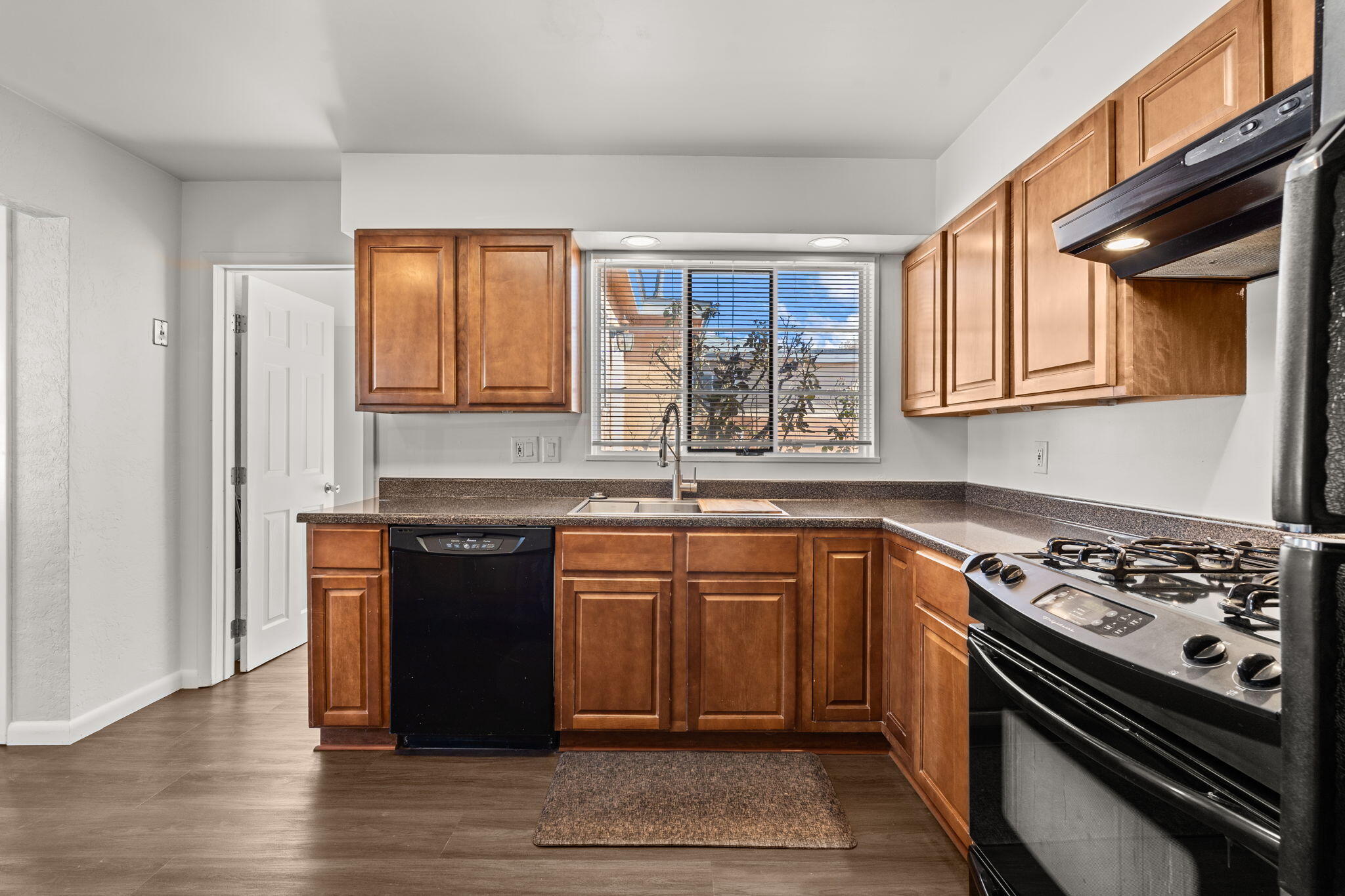 9410 ARVADA Avenue NE