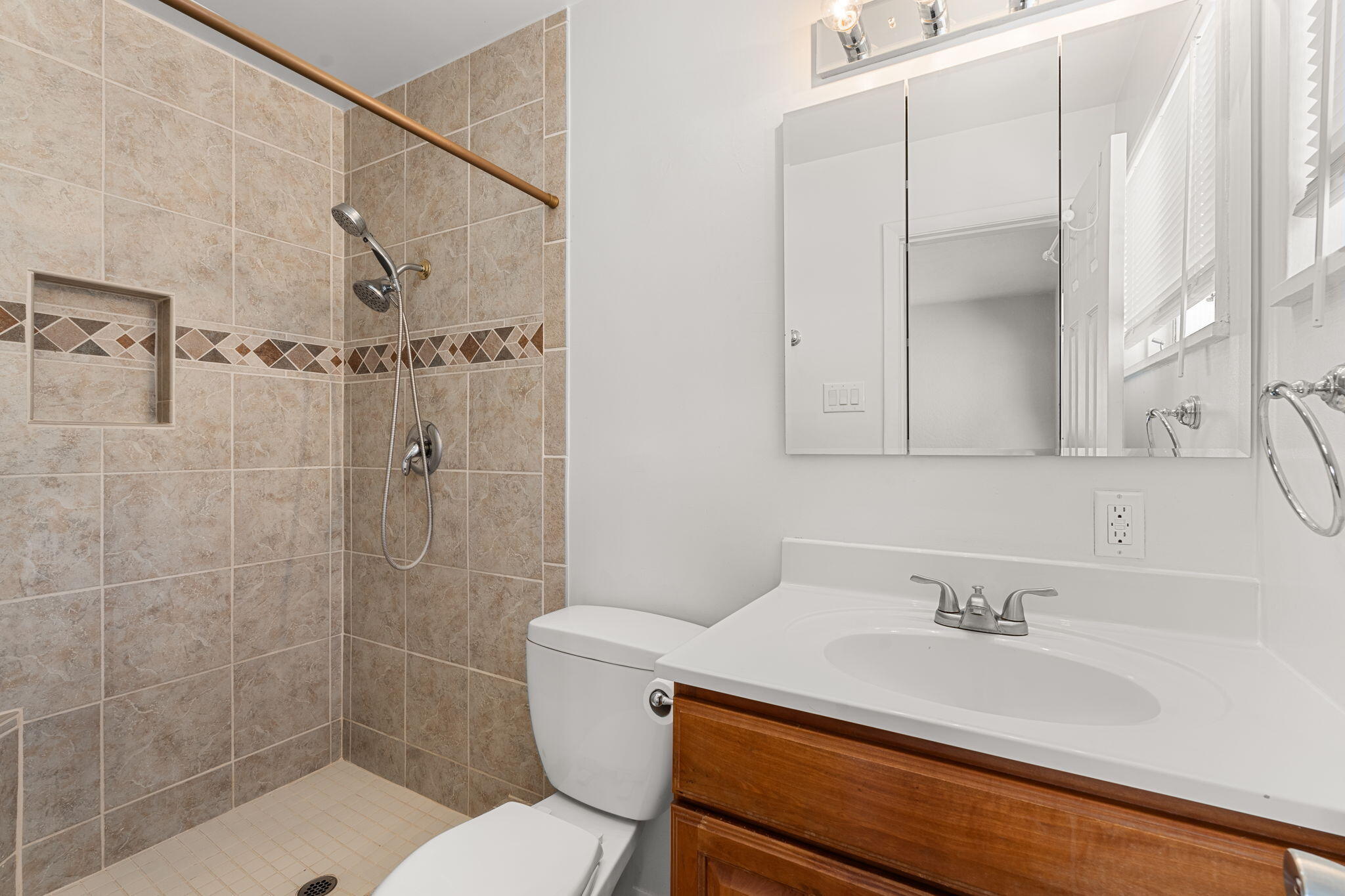 9410 ARVADA Avenue NE