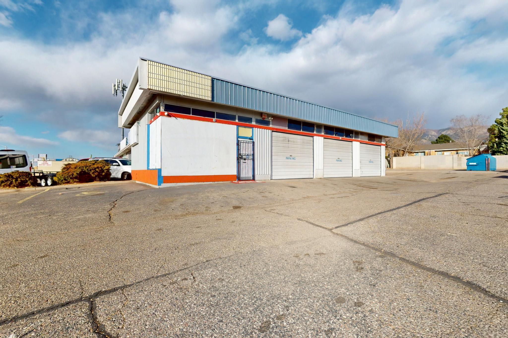 1220 JUAN TABO Boulevard NE