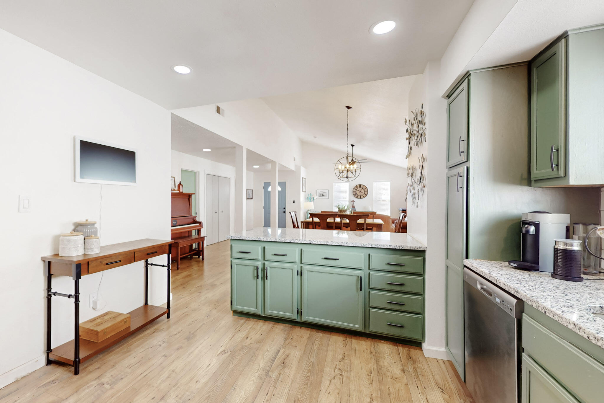 2705 MARICOPA Drive SE