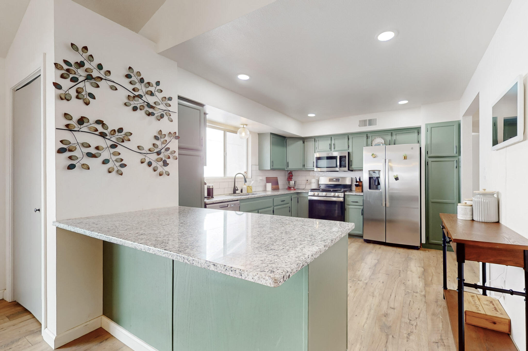 2705 MARICOPA Drive SE