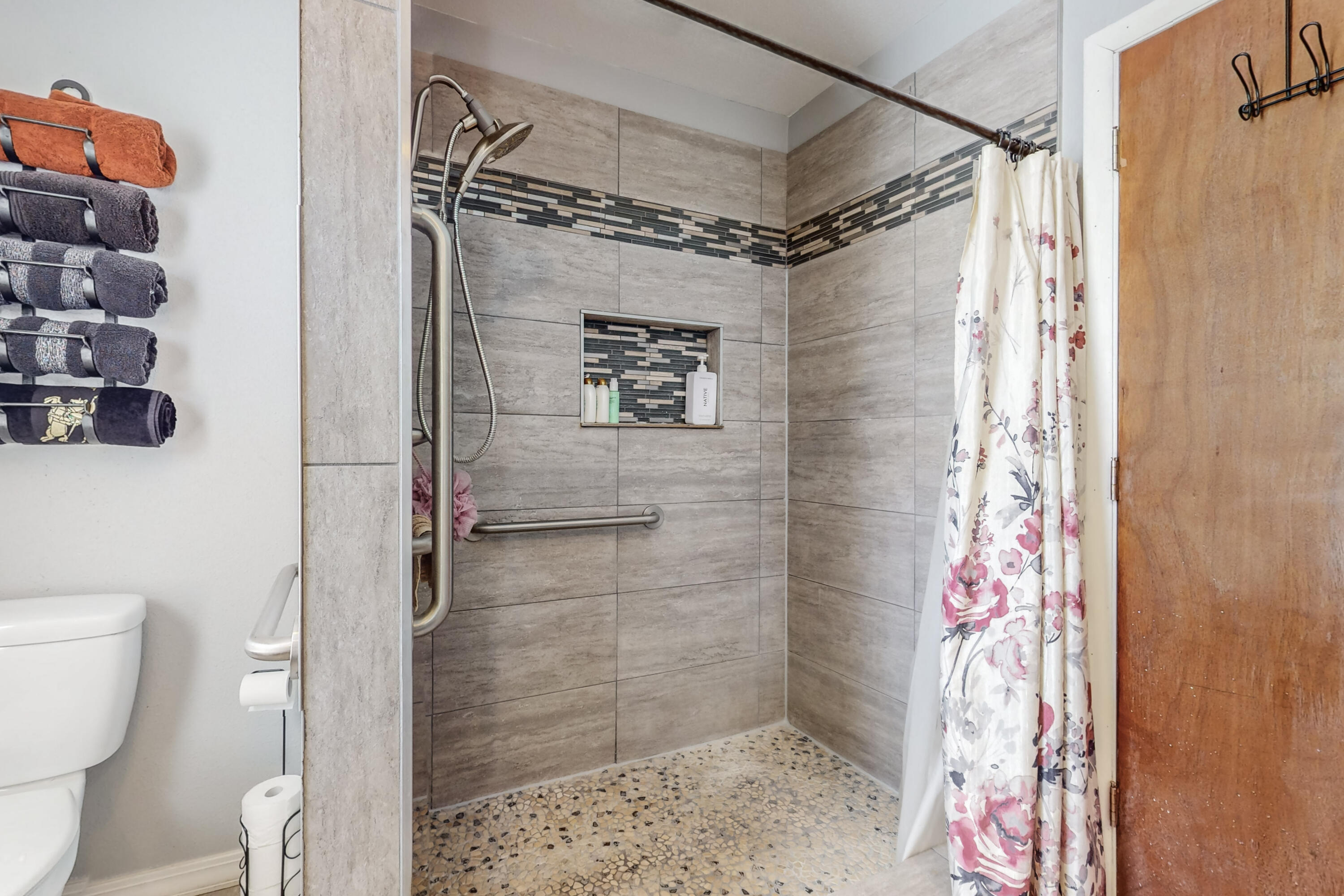 1706 UNITAS Court