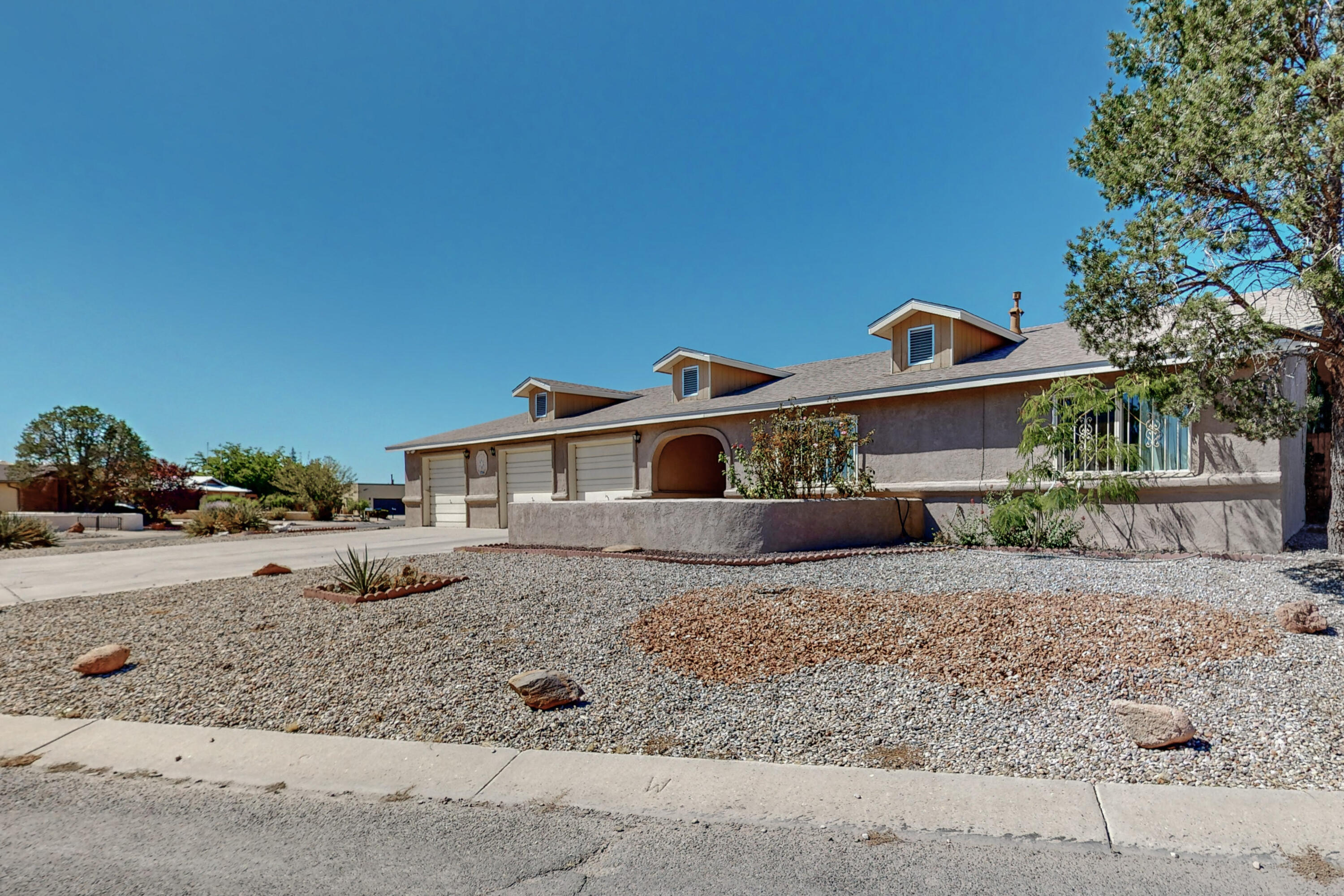 1706 UNITAS Court
