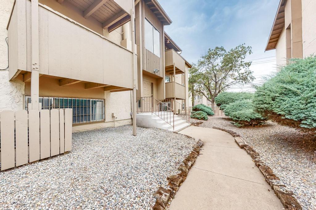 3855 MONTGOMERY Boulevard NE 1102