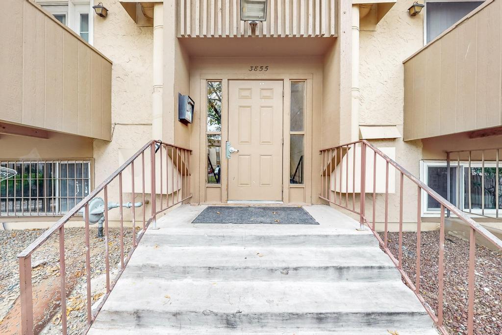3855 MONTGOMERY Boulevard NE 1102