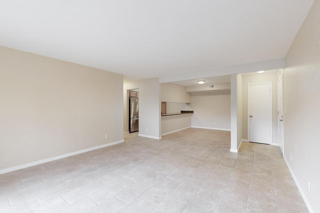 3855 MONTGOMERY Boulevard NE 1102