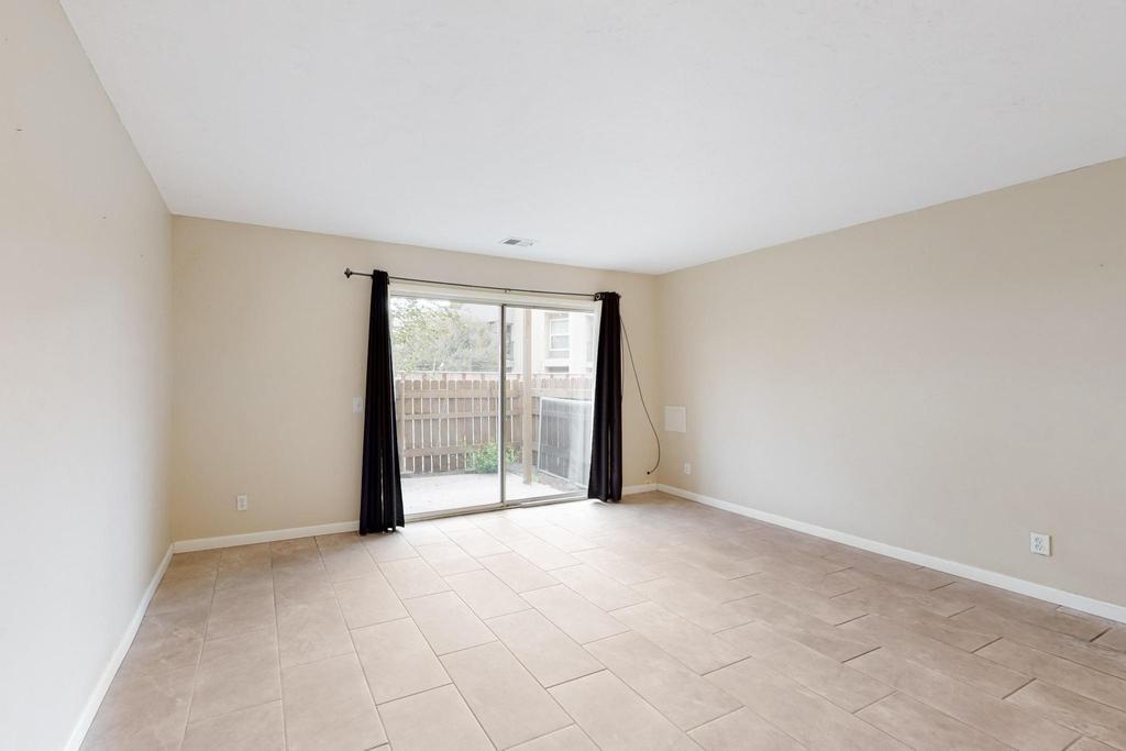 3855 MONTGOMERY Boulevard NE 1102