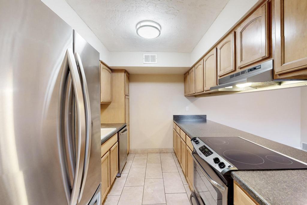 3855 MONTGOMERY Boulevard NE 1102