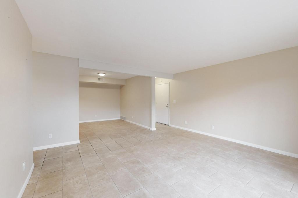 3855 MONTGOMERY Boulevard NE 1102