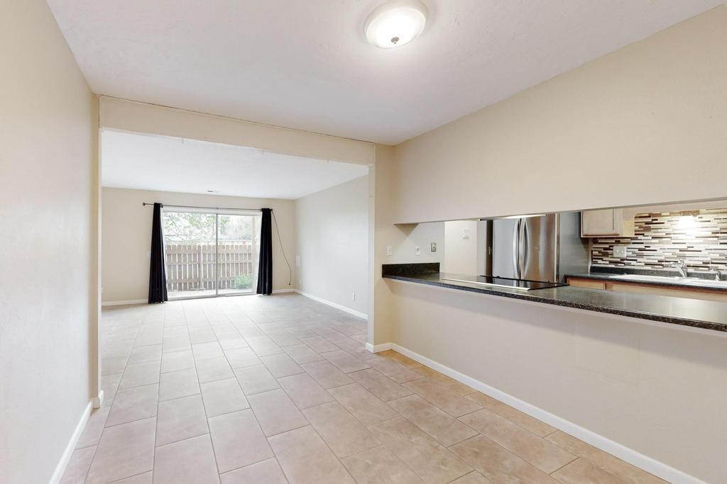 3855 MONTGOMERY Boulevard NE 1102