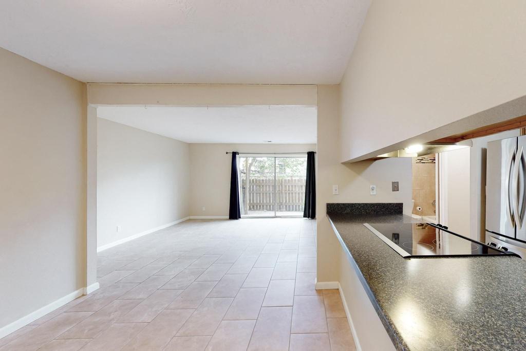 3855 MONTGOMERY Boulevard NE 1102