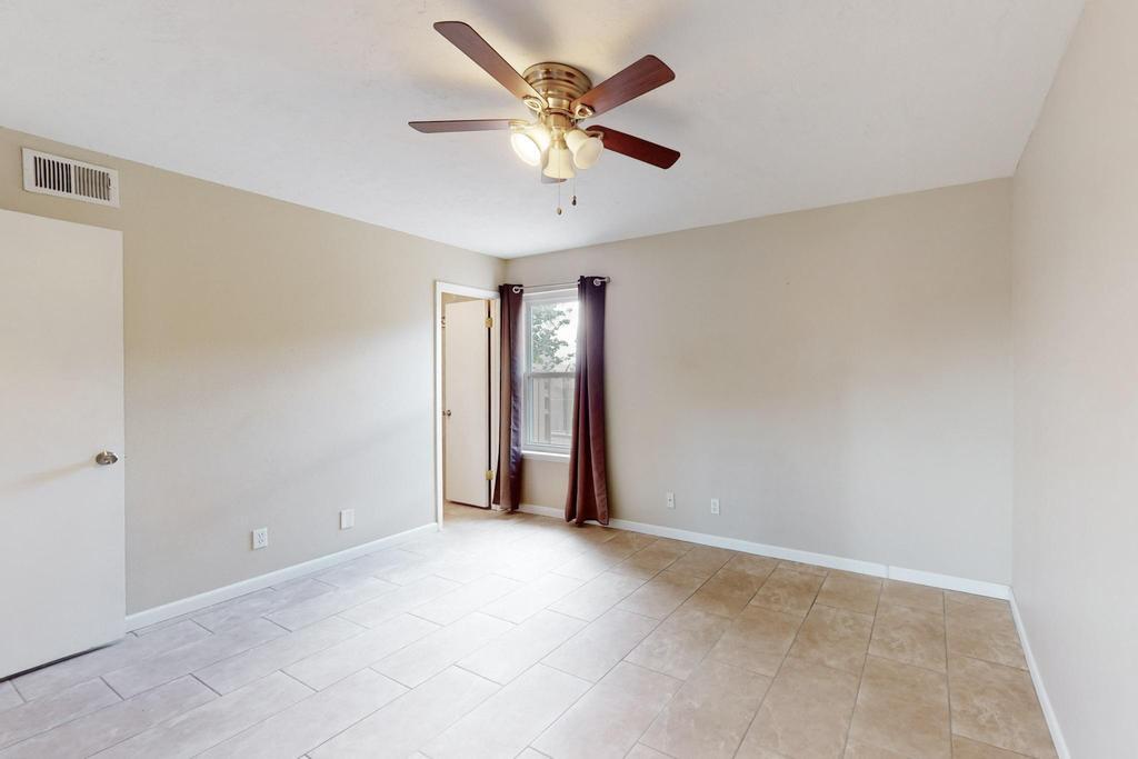 3855 MONTGOMERY Boulevard NE 1102