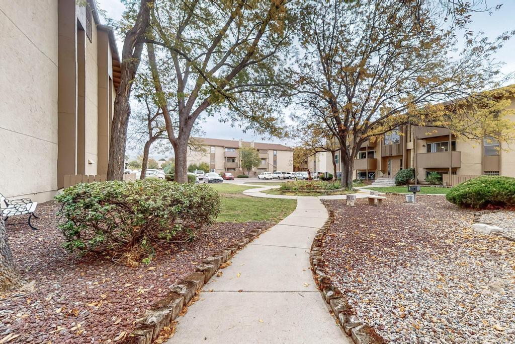 3855 MONTGOMERY Boulevard NE 1102