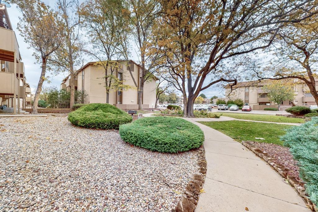 3855 MONTGOMERY Boulevard NE 1102