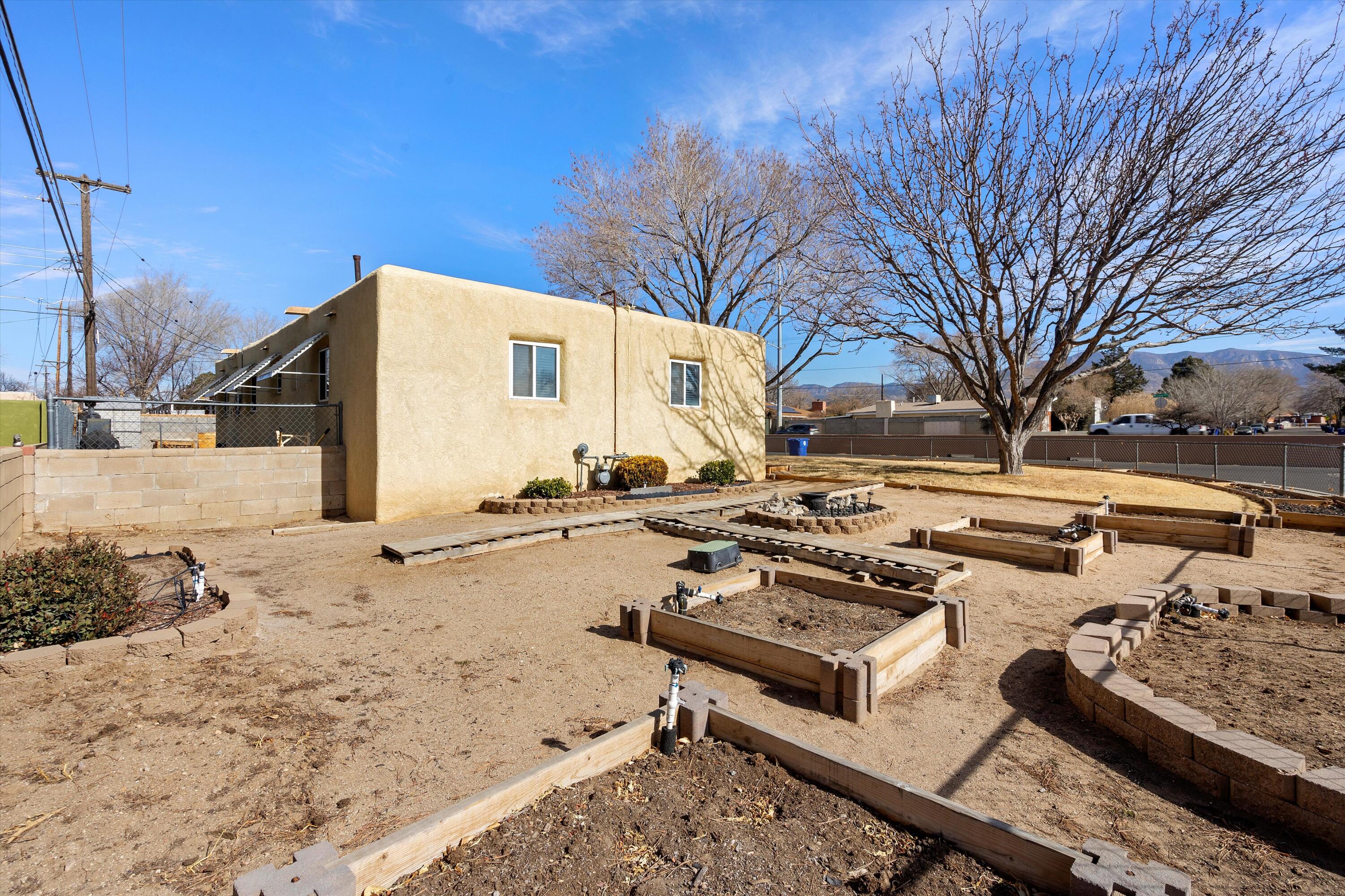 1505 WYOMING Boulevard NE