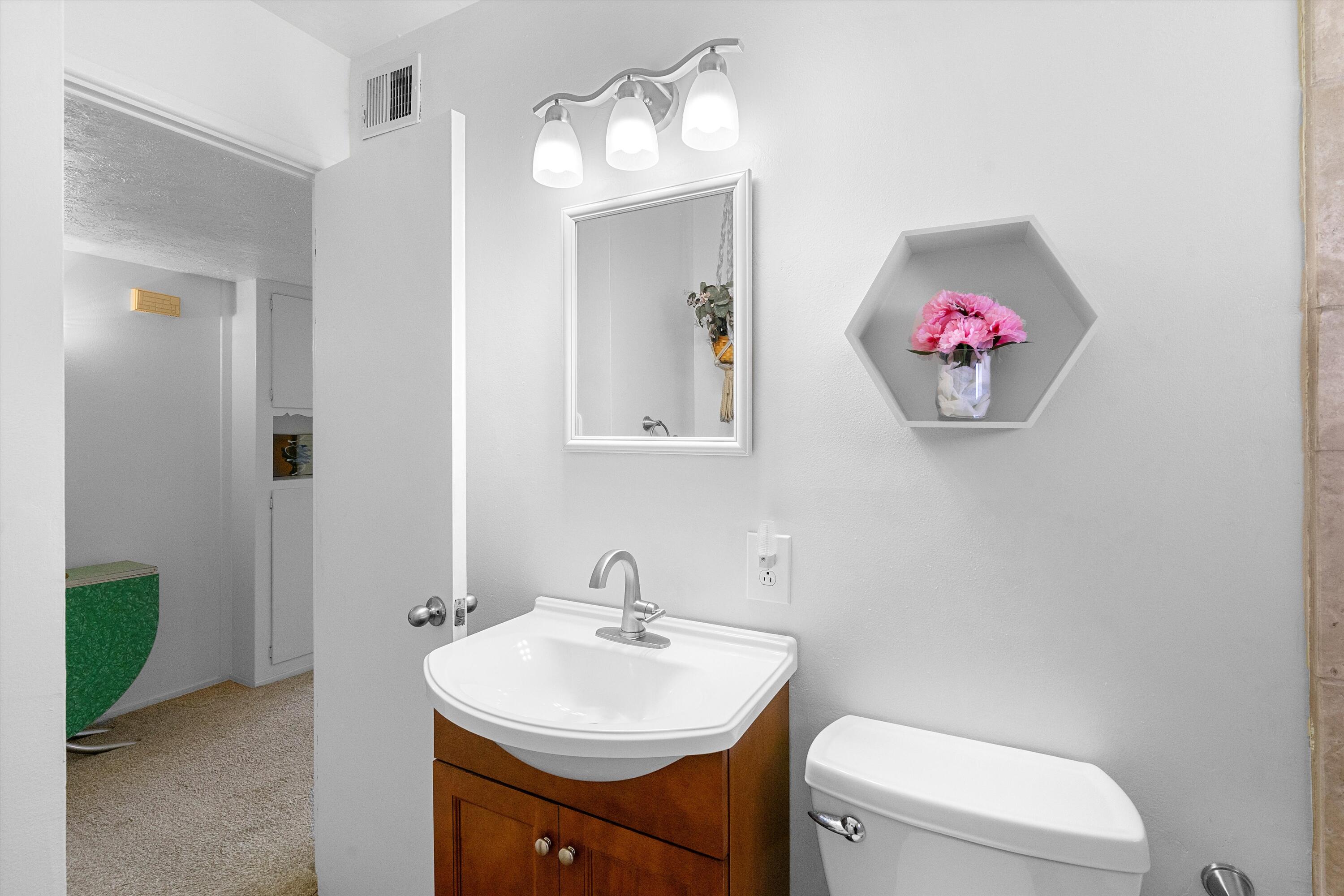 1505 WYOMING Boulevard NE