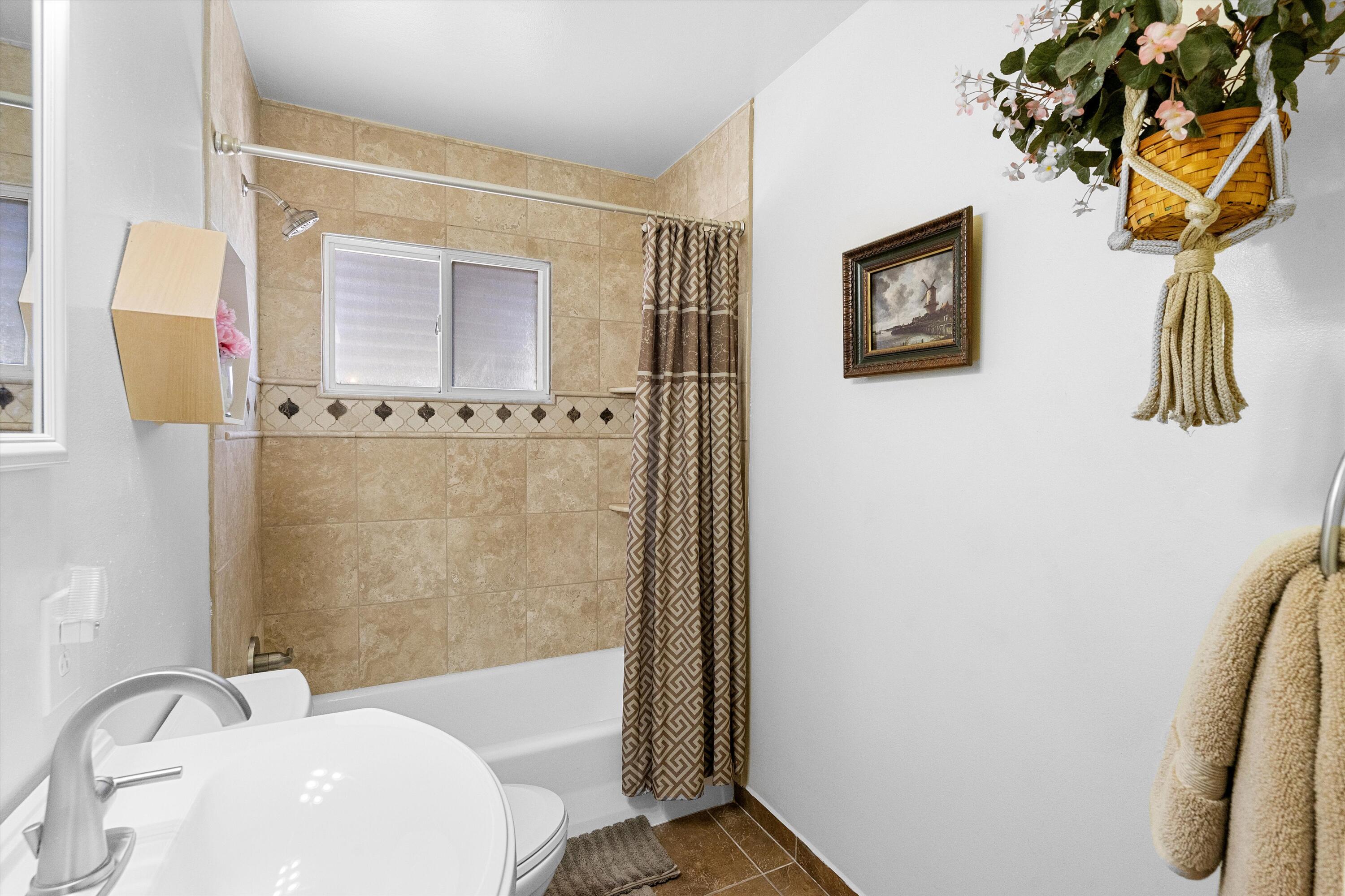 1505 WYOMING Boulevard NE