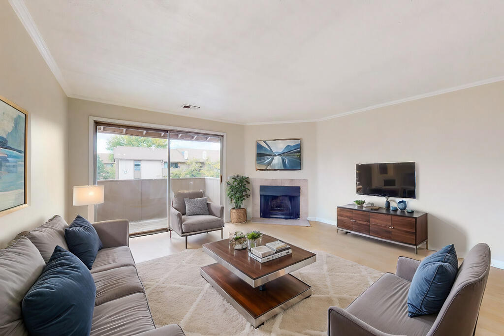 3845 MONTGOMERY Boulevard NE 938