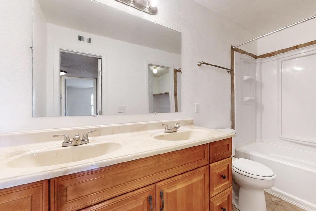 3845 MONTGOMERY Boulevard NE 938