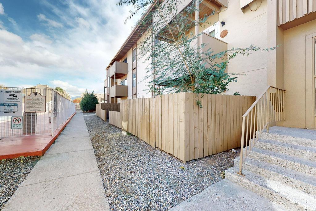 3845 MONTGOMERY Boulevard NE 938