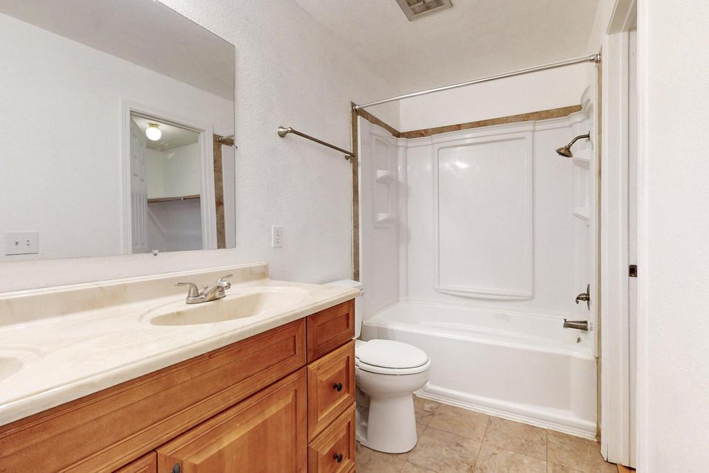 3845 MONTGOMERY Boulevard NE 938