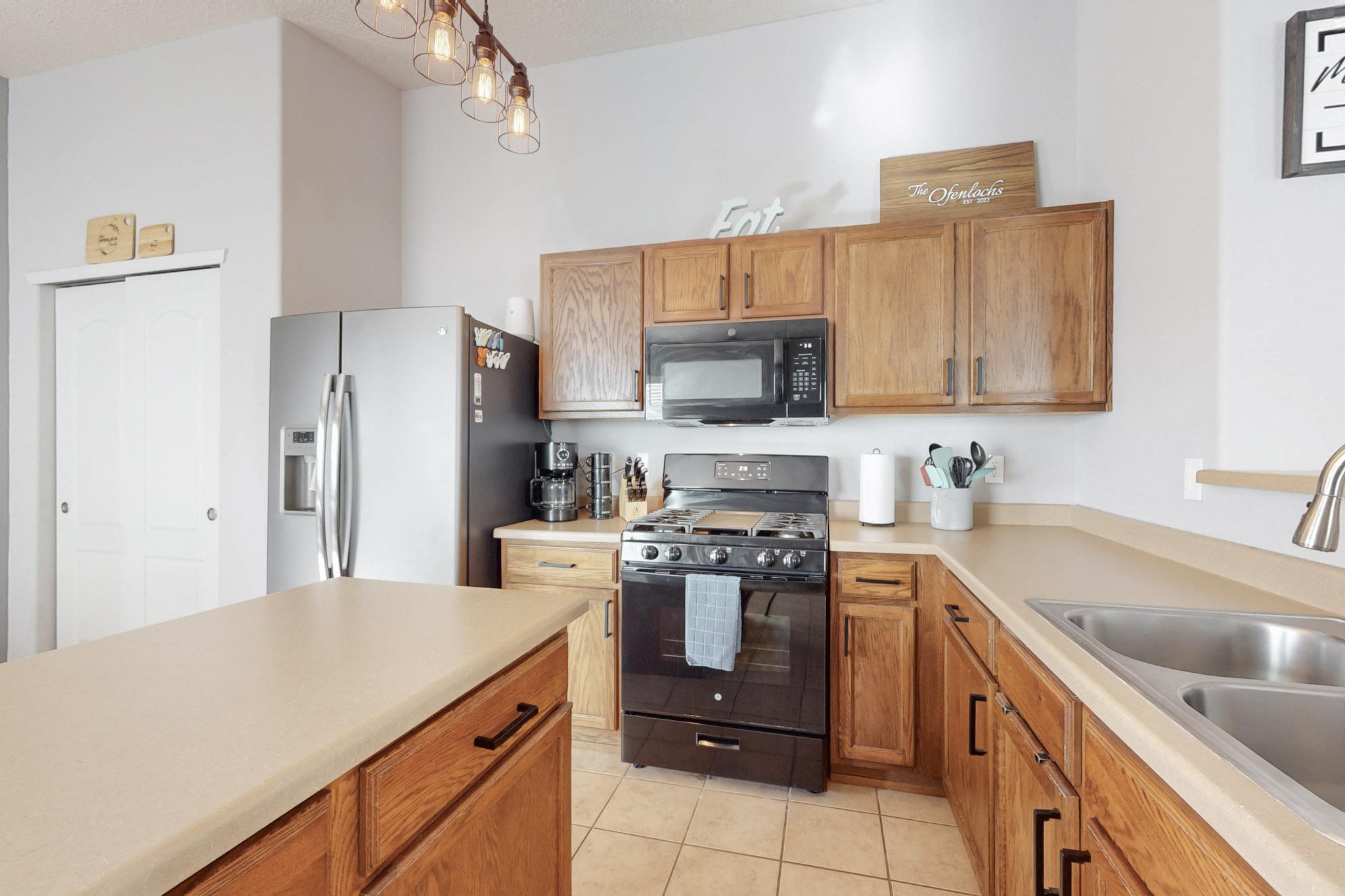 3725 LUCID MEADOWS Drive NE