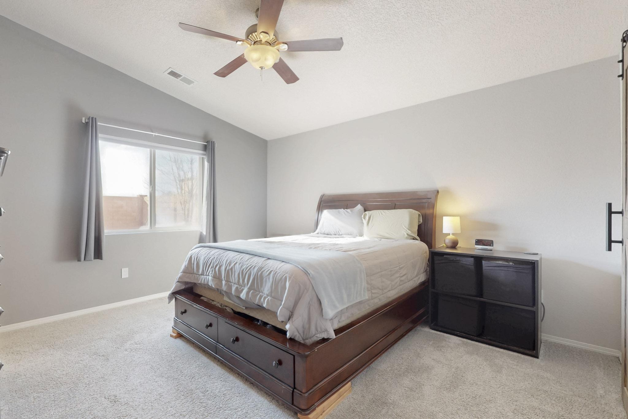 3725 LUCID MEADOWS Drive NE