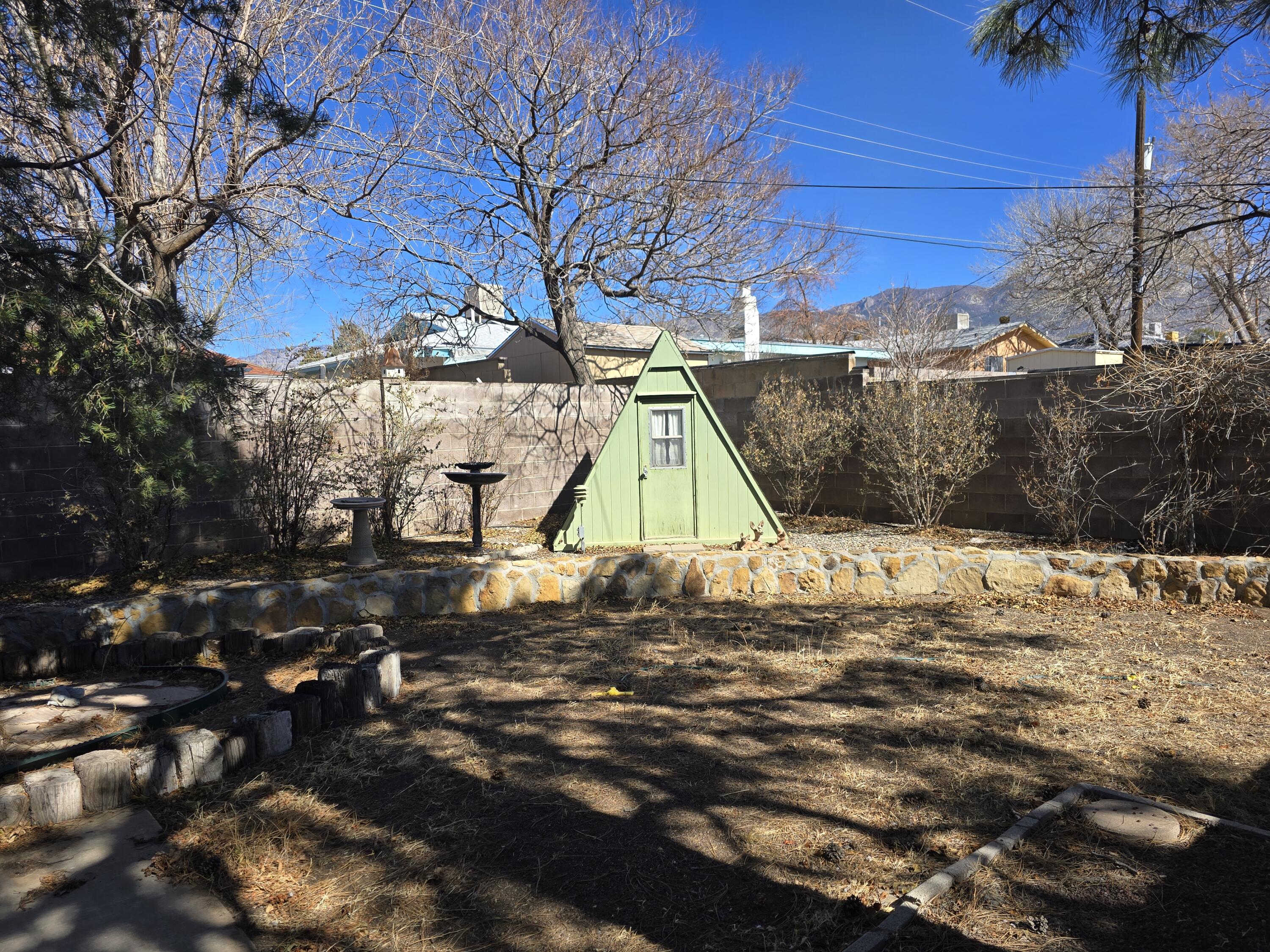 11701 Mocho Place NE