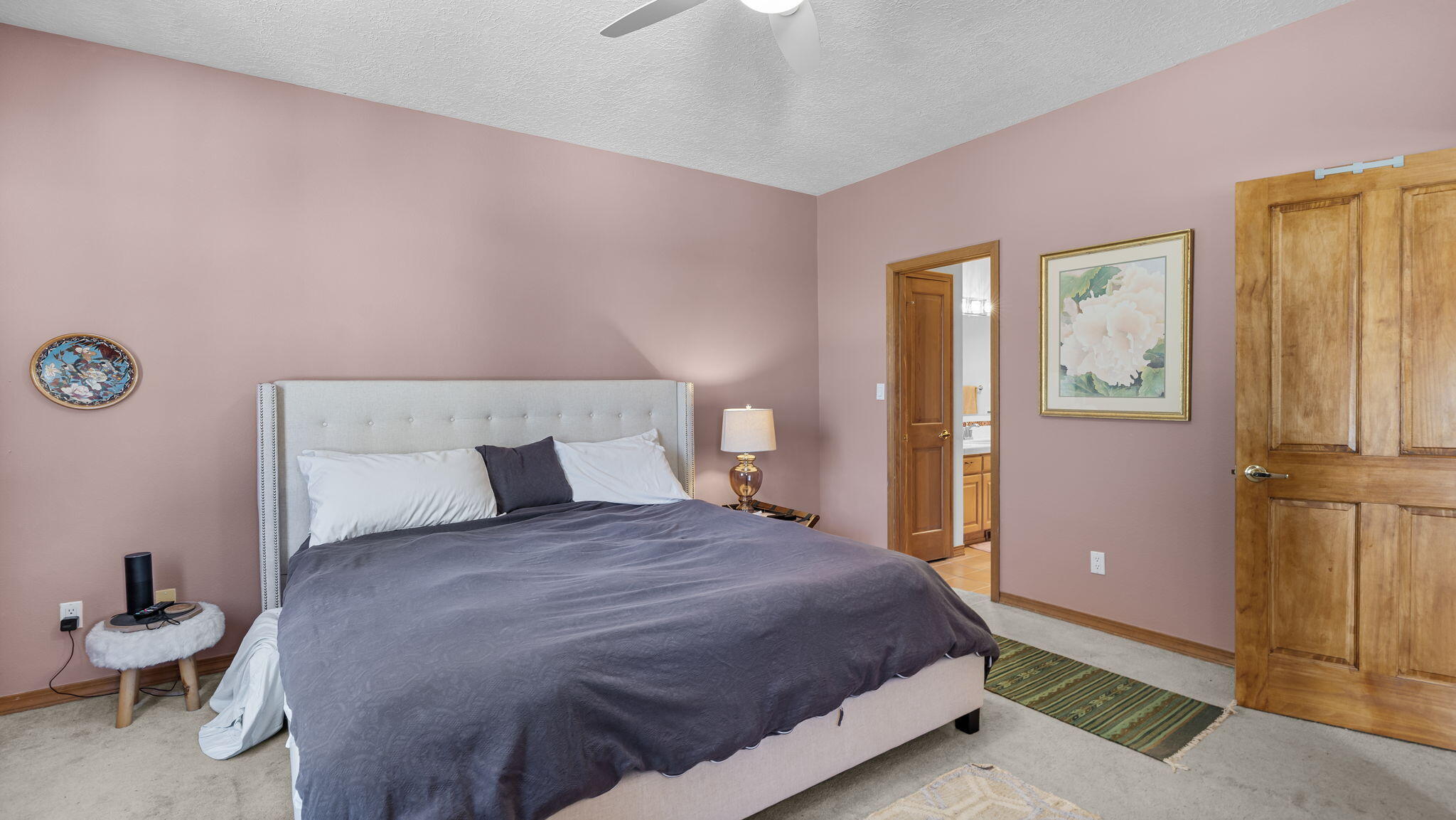 6304 CANTERBURY NE