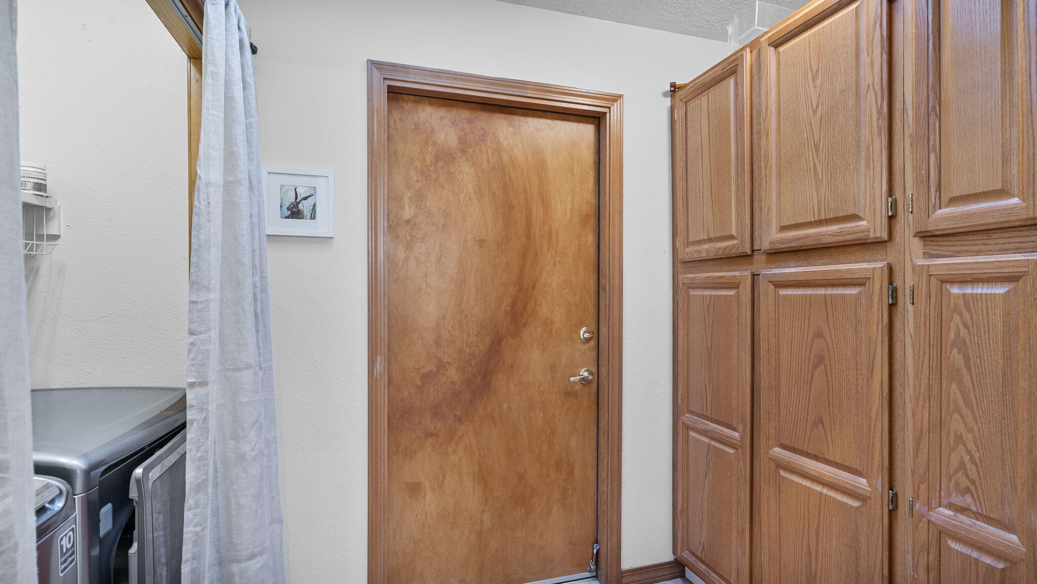 6304 CANTERBURY NE