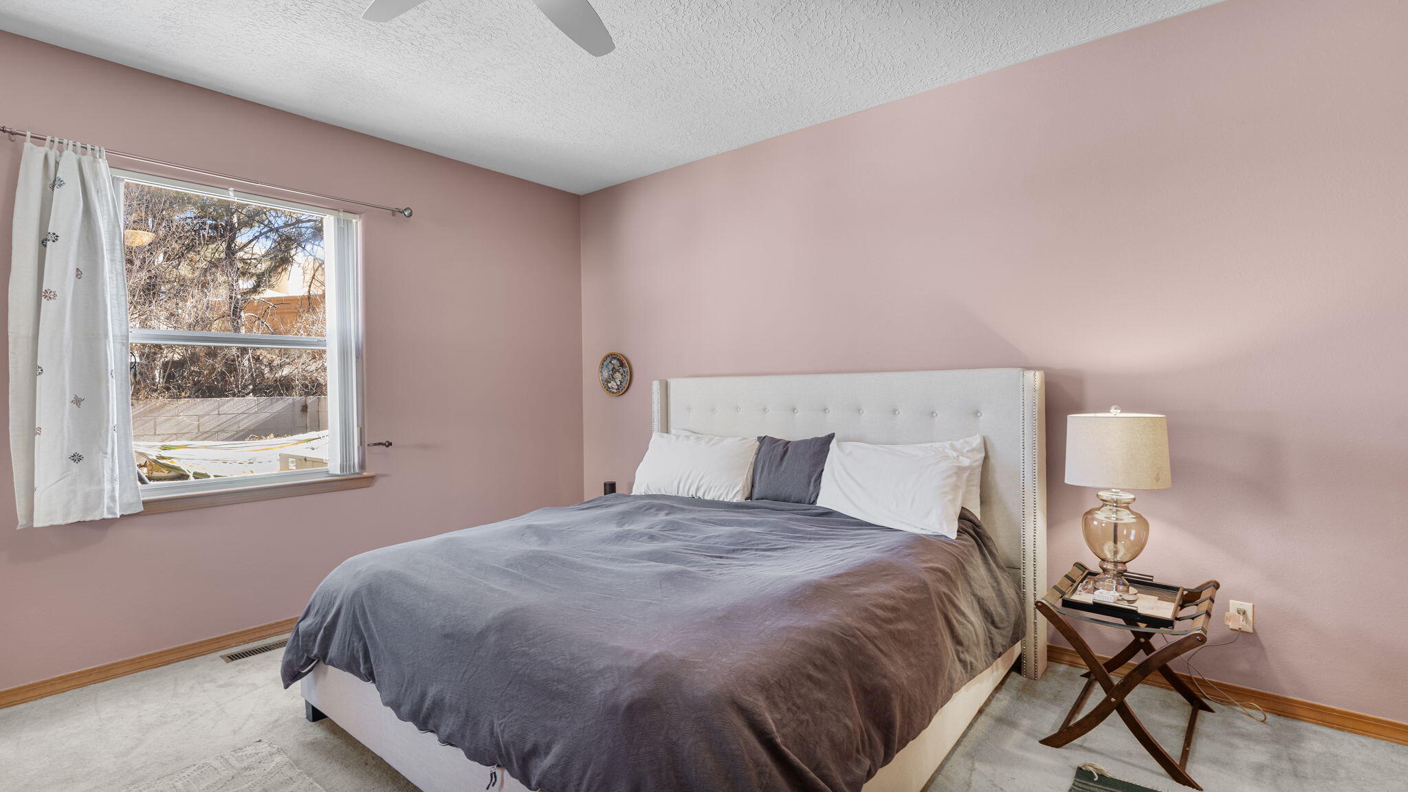 6304 CANTERBURY NE